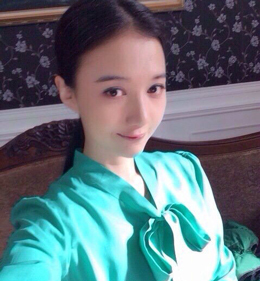 张闹 演员:韩雯雯