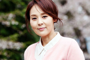 金镇祐饰演:徐仁宇,19–28岁,吴末子的儿子。首尔地方检察厅特搜二组初任检察官。