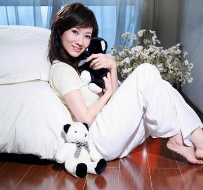 赵雅芝(芝姐、阿芝、Angie Chiu)作品写真图片及写真图片,赵雅芝个人资料介绍