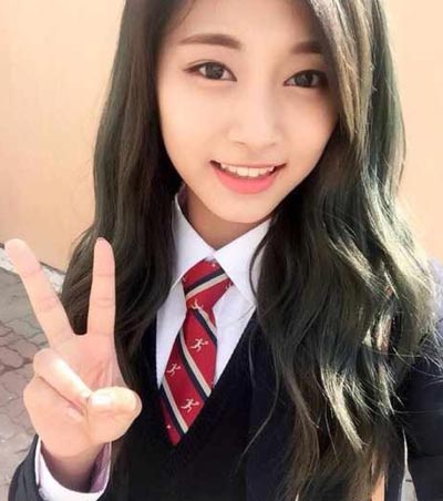 周子瑜(Tzu-Yu Chou、쯔위)演艺经历及写真图片,周子瑜个人资料介绍