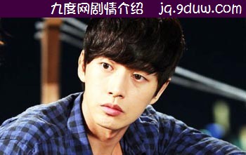 朴海镇饰演姜日勋