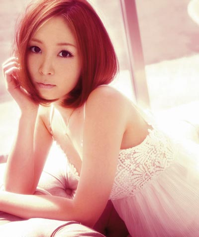 爱内里菜、垣内里佳子、Aiuchi Rina、垣内りか演艺作品及写真图片,愛内里菜个人资料