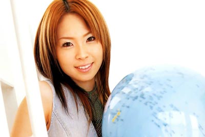 爱内里菜、垣内里佳子、Aiuchi Rina、垣内りか演艺作品及写真图片,愛内里菜个人资料