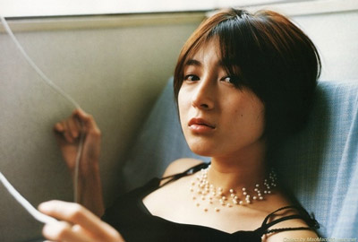 广末凉子(広末涼子、Ryoko Hirosue)作品写真图片及写真图片,广末凉子资料介绍