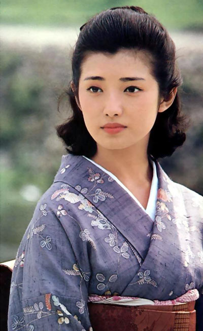 ɽڰٻݣMomoe Yamaguchiؐ{ƷдͼƬ,ɽڰٻݸϽ