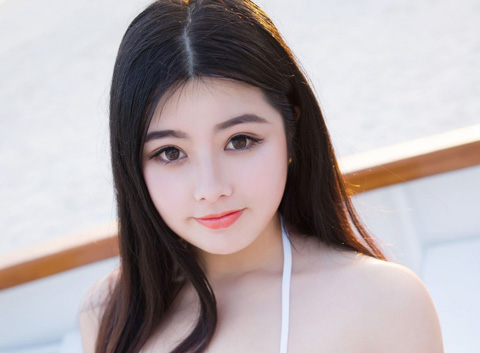 巨乳嫩模娜露(娜露Selena)大尺度诱惑人体艺术写真,娜露Selena大胸美图,娜露Selena三围及个人资料