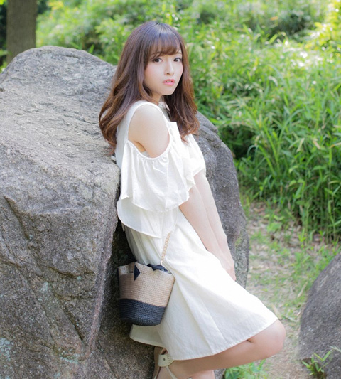 三田寺円(Madoga Mitadera)作品写真图片及性感写真套图,三田寺円个人资料