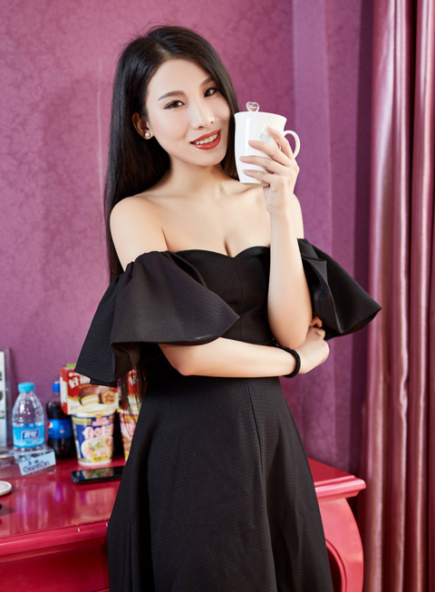 սˮӡдͼƬع,սZinaԸƷջ˽,սϼ