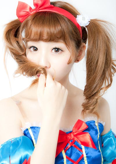 ǰMaeda AmiдƷͼƬݹĵӾ,ǰϽ