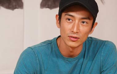 伊勢谷友介饰演宇佐美博人