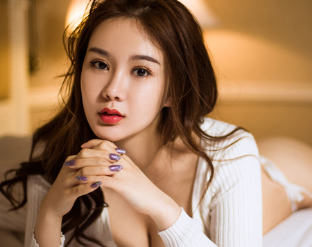 性感巨乳嫩模易阳|易秀慧|易阳ELLY|易阳Silvia写真套图,易阳ELLY(易秀慧)个人资料简介