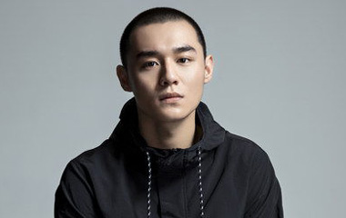 刘奕铁饰演吕小北