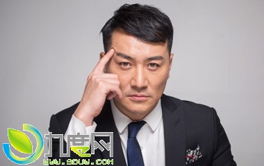 董彦麟饰演韩琪