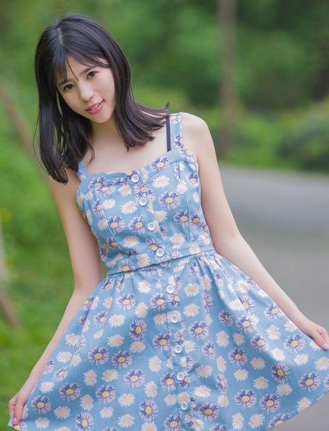 Ellie�������Ʒ�˿��������Ȥ͸������˽��д��,��������߶�������������ͼƬ,��������������