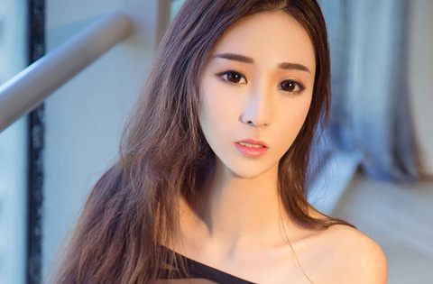 尤果网嫩模席慕蓉红色吊带裙妖娆私房写真,席慕蓉黑色情趣内衣图片大全,席慕蓉个人资料