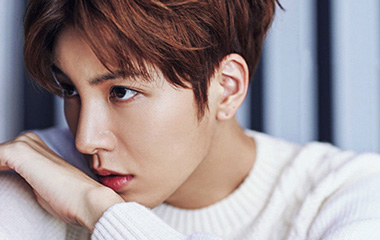 鲁敏宇饰演张哲