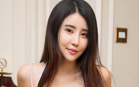 张馥棋|嘉芮barbie|香复木其极品美乳翘臀性感写真图片,纹身嫩模张馥棋私房照