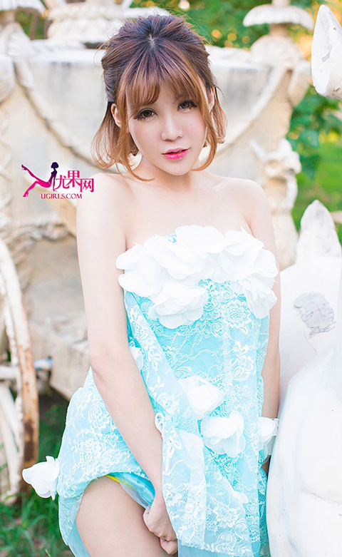 清纯美女令孜昕Alin(金奕希baby)户外养眼外拍图片,短发模特令孜昕Alinn私房高清福利图