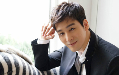 吴昶锡饰演吴太阳(金六月)