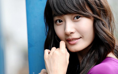 尹素怡饰演尹十月