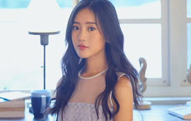 王梓薇饰演玉清落