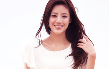 许依芸(江语晨饰)