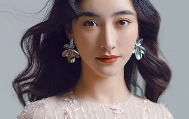 曲尼次仁饰演琼卓玛