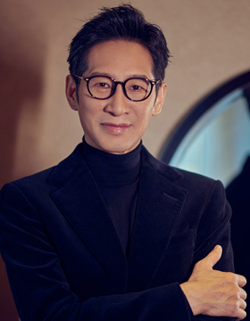 王劲松饰演唐启仁