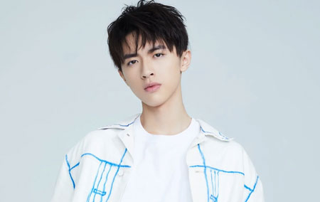 张逸杰饰演林长风