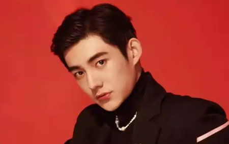 马浩东饰演擎云