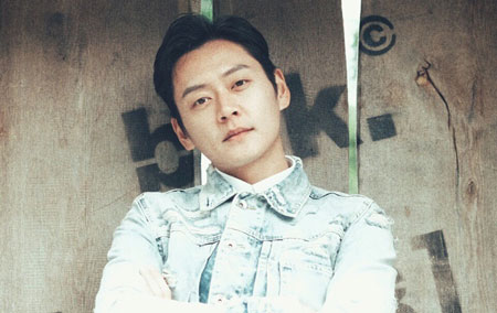 张振朗饰演海正蓝